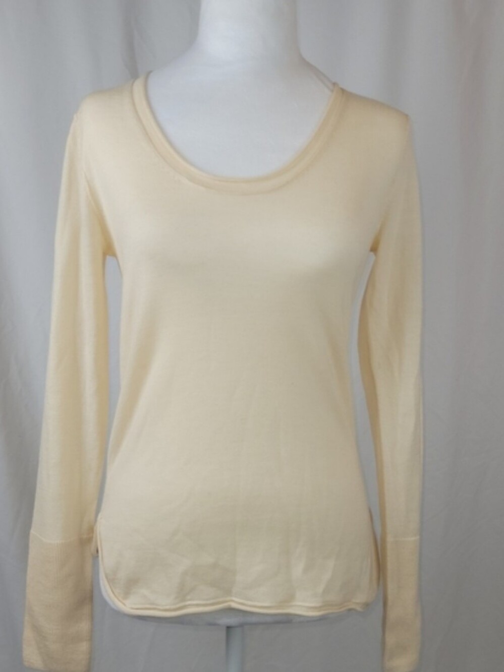 Michael Kors Cream Scoop Neck Long Sleeve Fine Knit Top - Size Small S